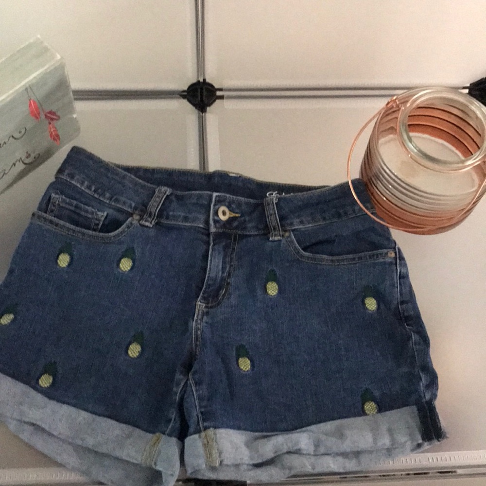 Faded Glory shorts size 4